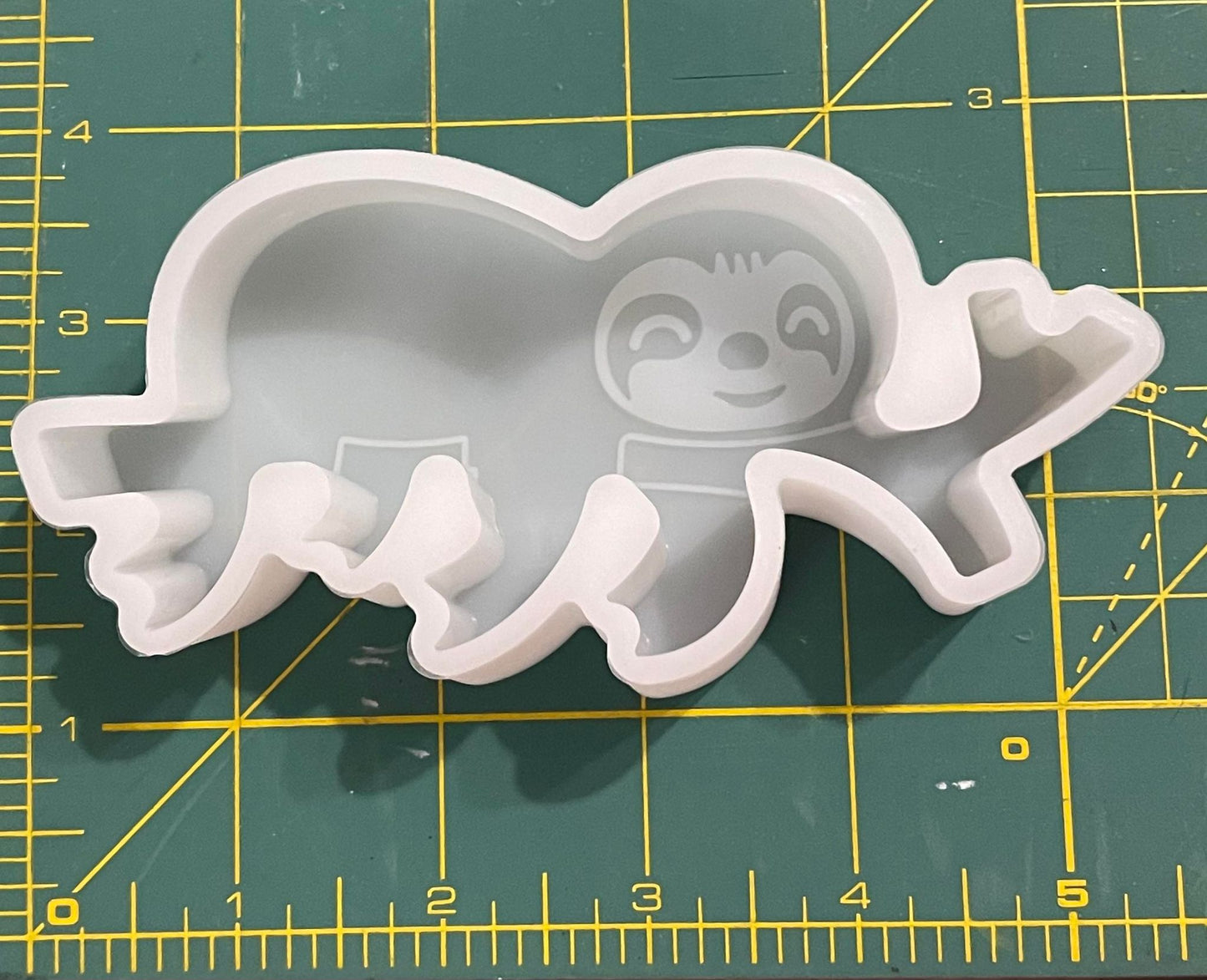 Sloth Freshie Mold